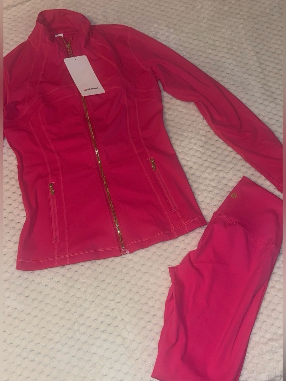 BRAND NEW Lululemon Pink Full-Zip Athletic Jacket and Leggings SET - Picture 2 of 2